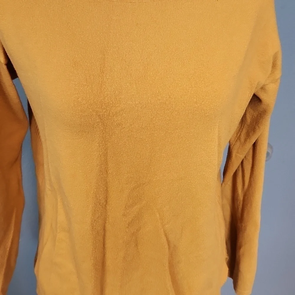 Beyond inc knitwear high-low hem crew neck sweater